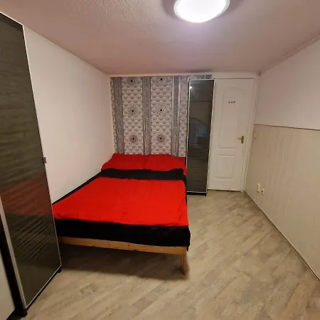 7dab 0-9 Contactless Self Check-in Homestay Budapest